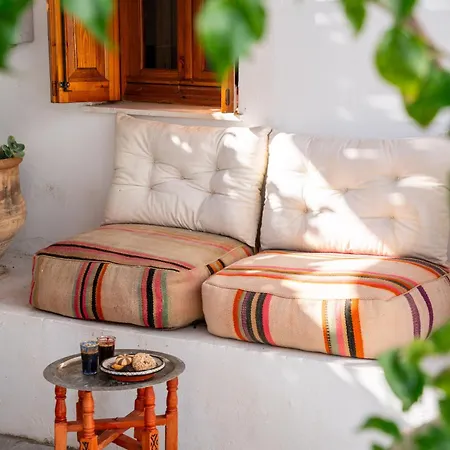 Vasoula Lindos, Jasmine And Gardenia *