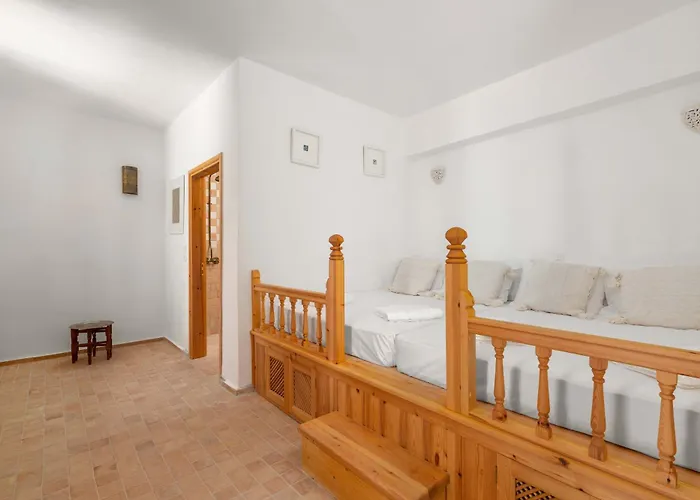 Vasoula Lindos, Jasmine And Gardenia Villa *