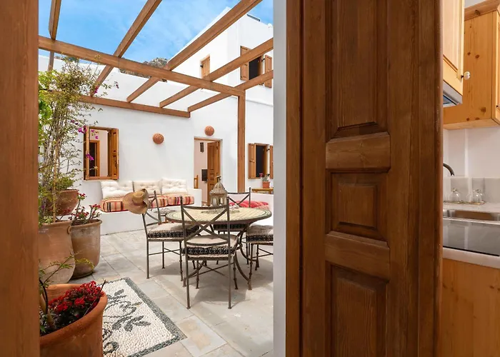 Villa Vasoula Lindos, Jasmine And Gardenia *