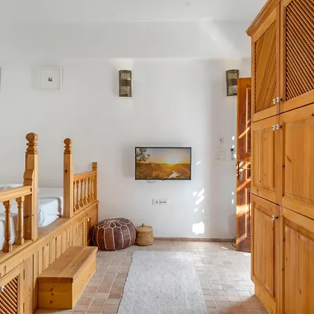 Vasoula Lindos, Jasmine And Gardenia *