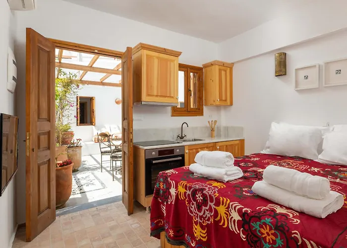 Villa Vasoula Lindos, Jasmine And Gardenia